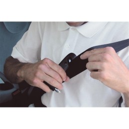 Martelletto d'emergenza rompivetro con tagliacintura | Topgear.it